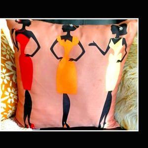 PRE-OWNED* THROW PILLOW